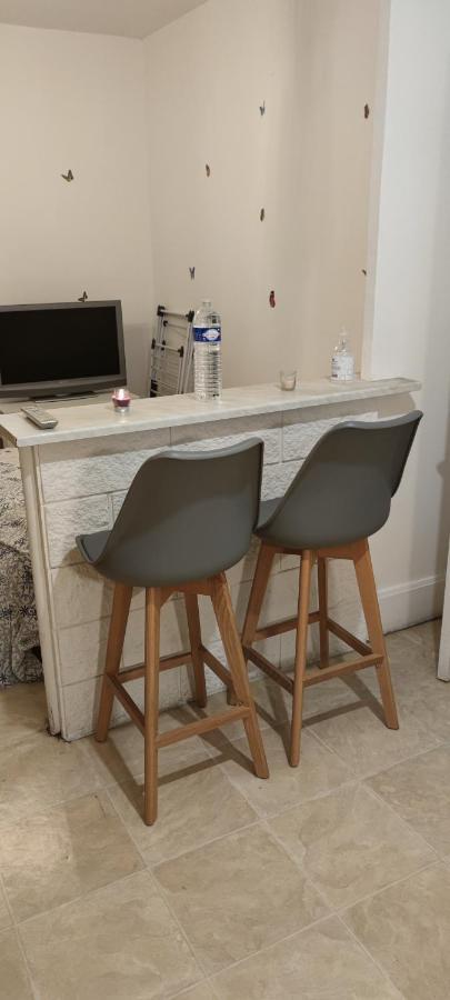 Appartement Duplex F2 Tout Confort Proche Centre Ville Avec Parking Gratuit Montluçon Eksteriør billede