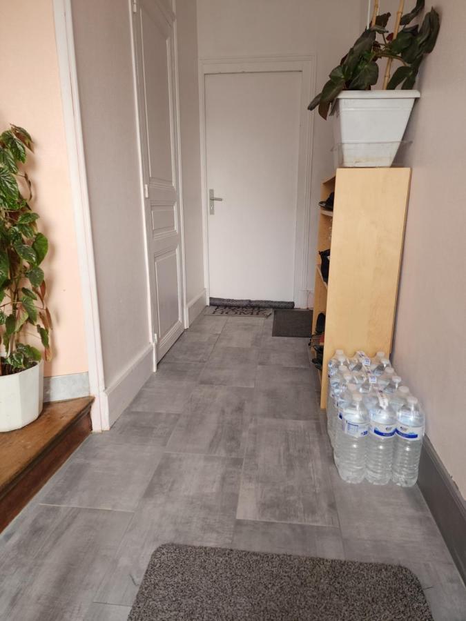 Appartement Duplex F2 Tout Confort Proche Centre Ville Avec Parking Gratuit Montluçon Eksteriør billede