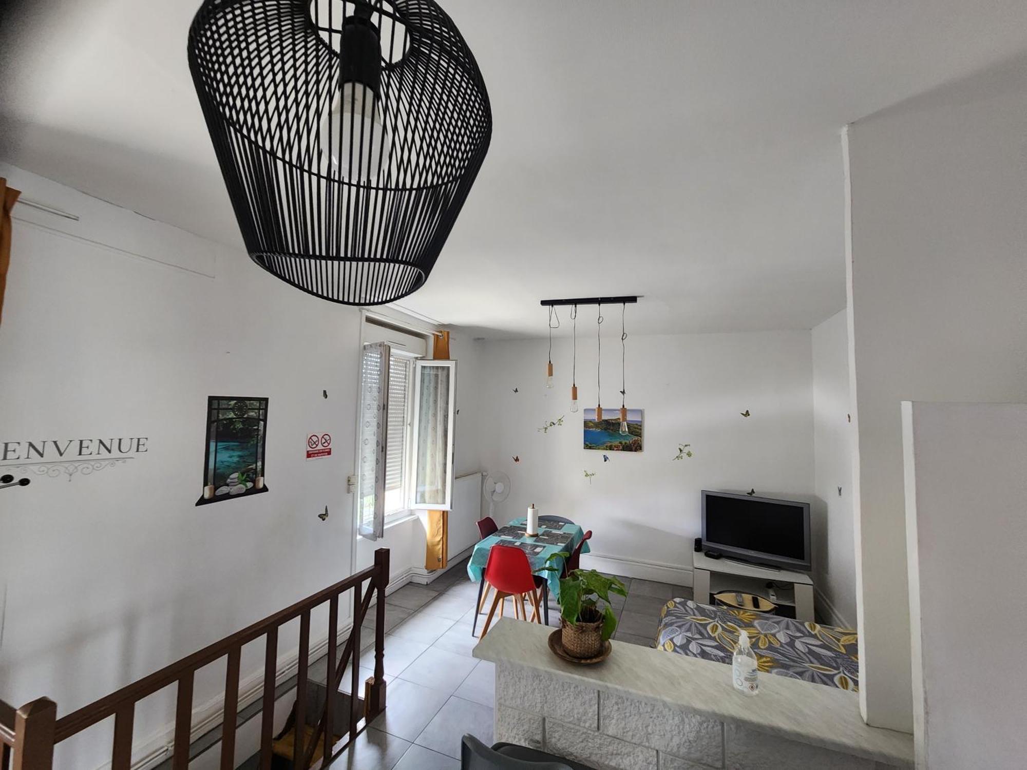 Appartement Duplex F2 Tout Confort Proche Centre Ville Avec Parking Gratuit Montluçon Eksteriør billede
