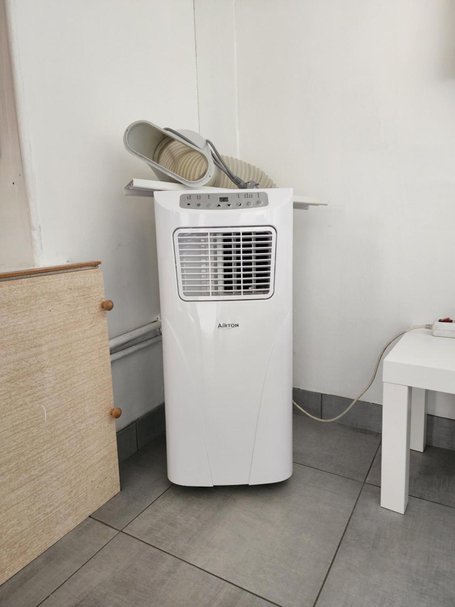 Appartement Duplex F2 Tout Confort Proche Centre Ville Avec Parking Gratuit Montluçon Eksteriør billede